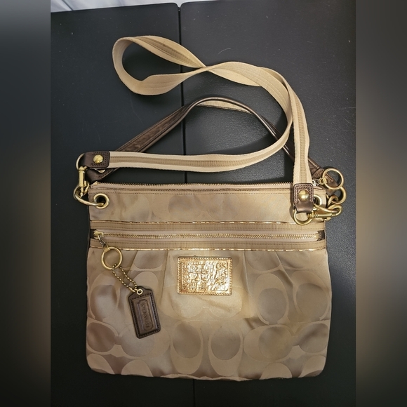 Coach Poppy Gold And Tan Shoulder Bag - Picture 1 of 7